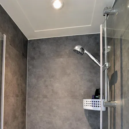 With Balcony In Veluwe, Cleaning Included * Garderen