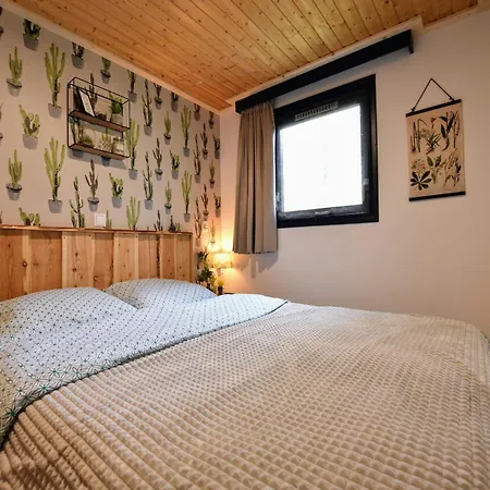 With Balcony In Veluwe, Cleaning Included Chalet